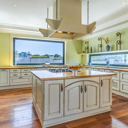 Beautiful In بنجول